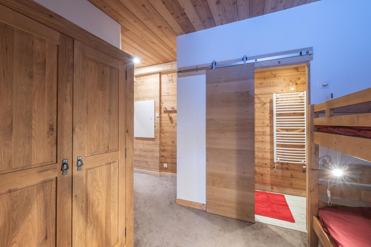 Chalet Alpe D'Huez 1850-Sea And Mountain Pleasure Avec 2 Appartements- 1 Appartement 3 Chambres 8 Couchages - 3 Salles D'Eau Et 1 Appartement 5 Chambres 12 Couchages 5 Salles D'Eau - Jacuzzi Et Sauna -Pieds Des Pistes Et Centre Exterior photo