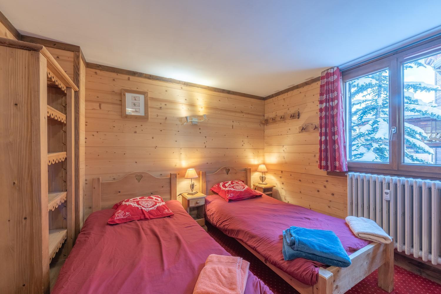 Chalet Alpe D'Huez 1850-Sea And Mountain Pleasure Avec 2 Appartements- 1 Appartement 3 Chambres 8 Couchages - 3 Salles D'Eau Et 1 Appartement 5 Chambres 12 Couchages 5 Salles D'Eau - Jacuzzi Et Sauna -Pieds Des Pistes Et Centre Exterior photo