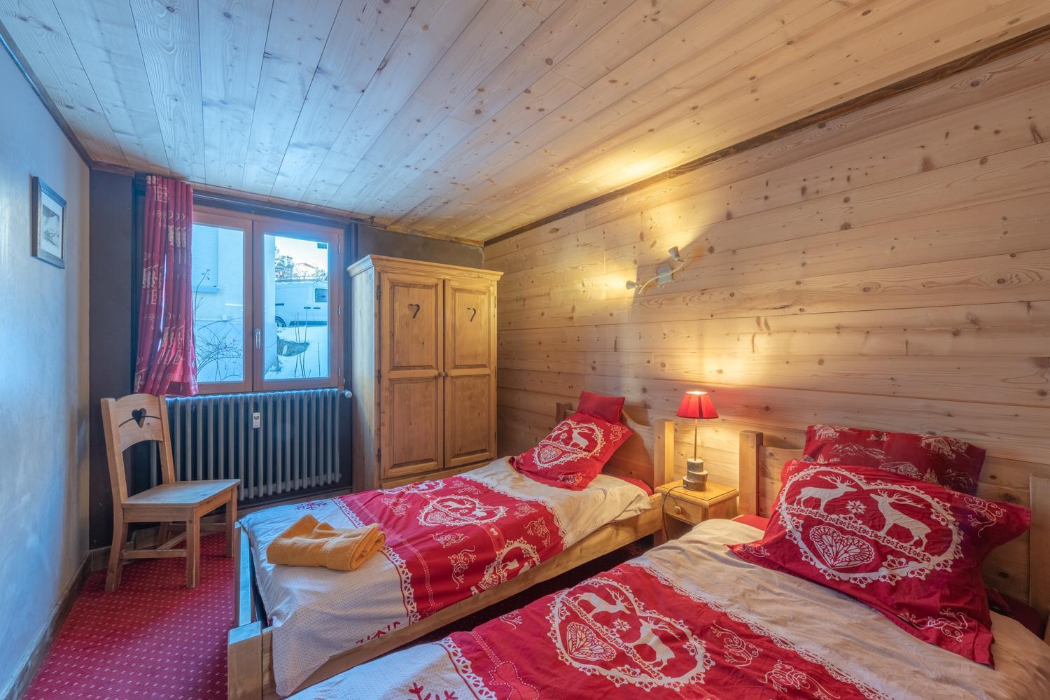 Chalet Alpe D'Huez 1850-Sea And Mountain Pleasure Avec 2 Appartements- 1 Appartement 3 Chambres 8 Couchages - 3 Salles D'Eau Et 1 Appartement 5 Chambres 12 Couchages 5 Salles D'Eau - Jacuzzi Et Sauna -Pieds Des Pistes Et Centre Exterior photo