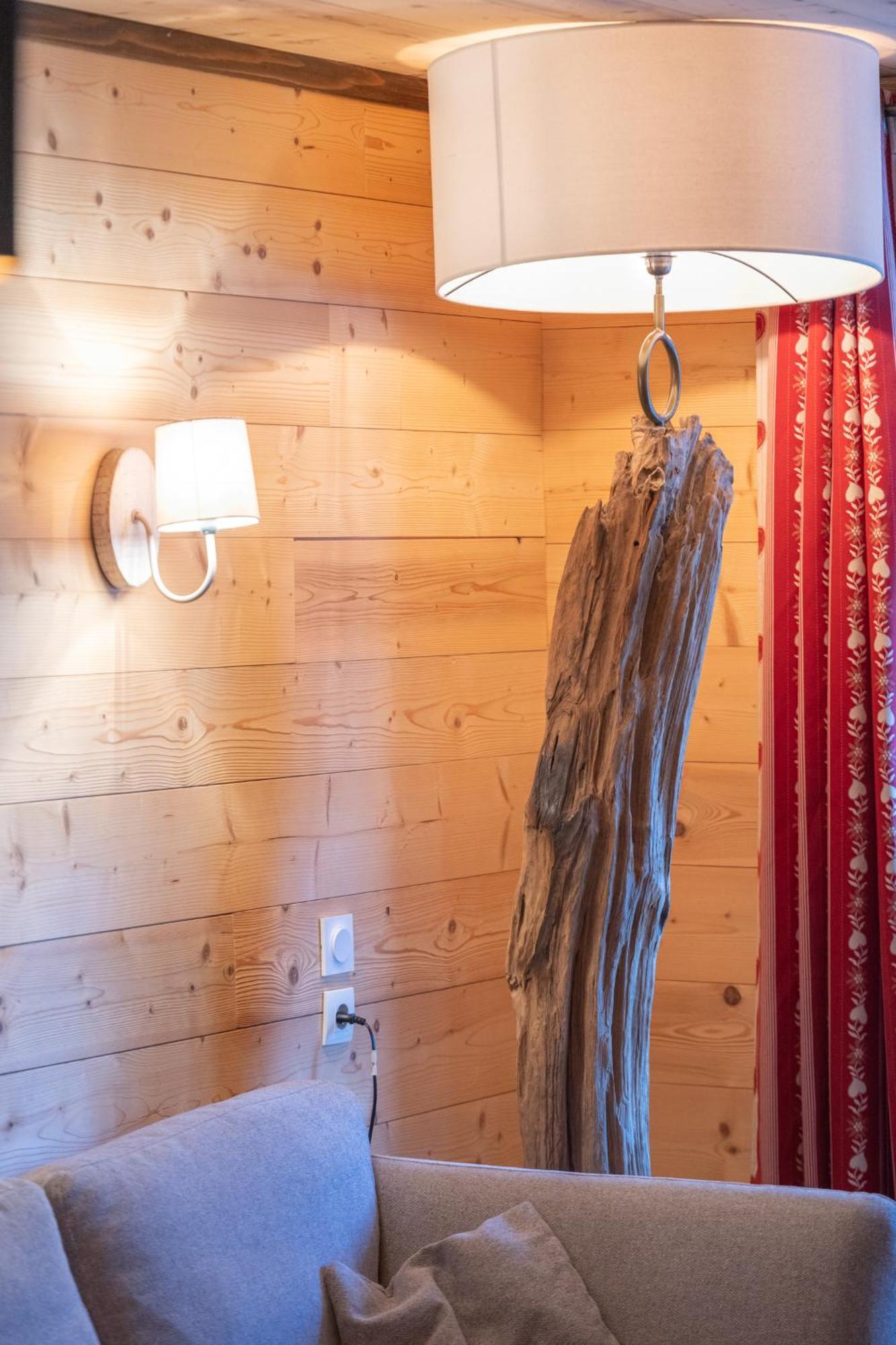 Chalet Alpe D'Huez 1850-Sea And Mountain Pleasure Avec 2 Appartements- 1 Appartement 3 Chambres 8 Couchages - 3 Salles D'Eau Et 1 Appartement 5 Chambres 12 Couchages 5 Salles D'Eau - Jacuzzi Et Sauna -Pieds Des Pistes Et Centre Exterior photo