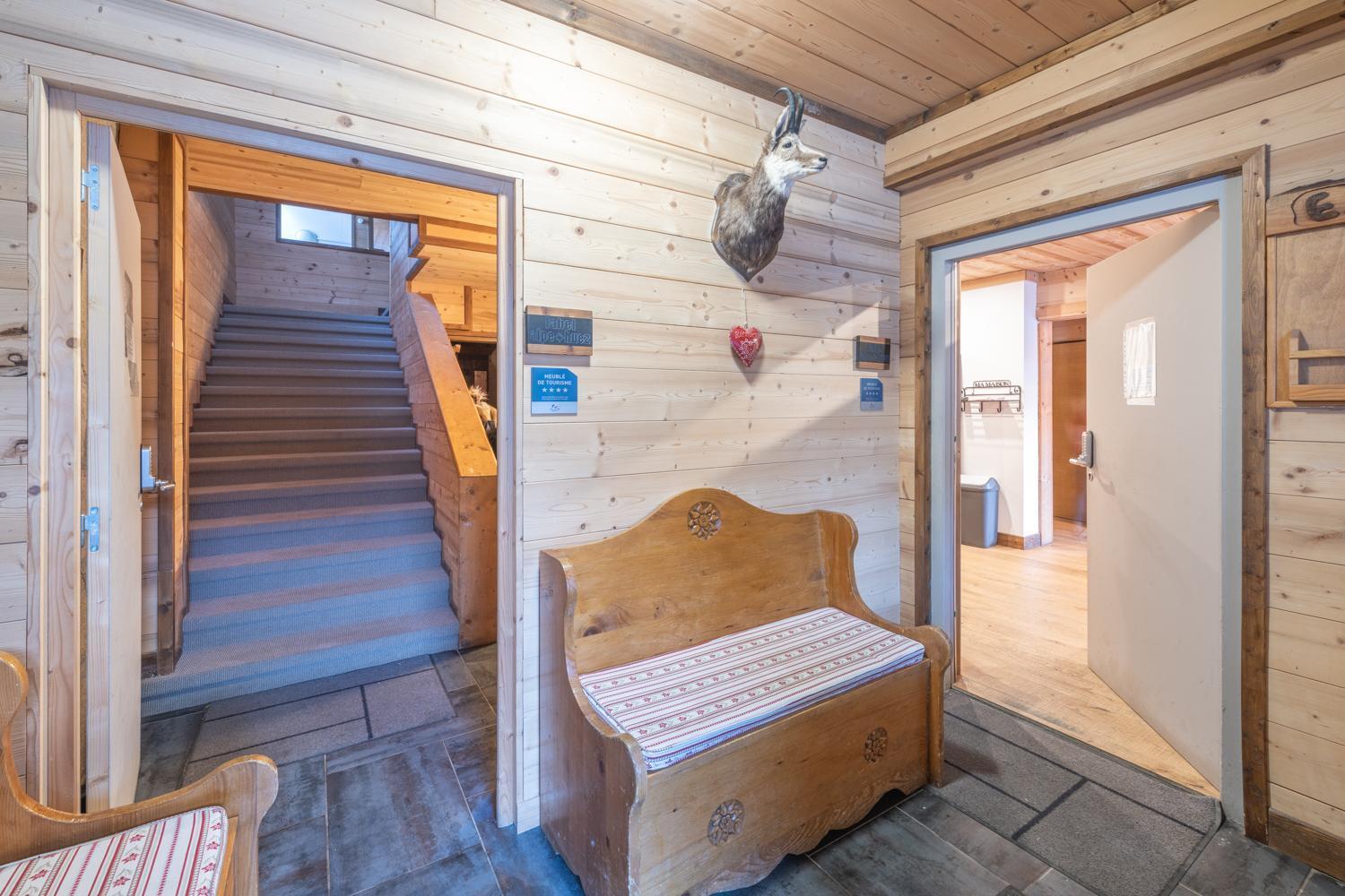 Chalet Alpe D'Huez 1850-Sea And Mountain Pleasure Avec 2 Appartements- 1 Appartement 3 Chambres 8 Couchages - 3 Salles D'Eau Et 1 Appartement 5 Chambres 12 Couchages 5 Salles D'Eau - Jacuzzi Et Sauna -Pieds Des Pistes Et Centre Exterior photo